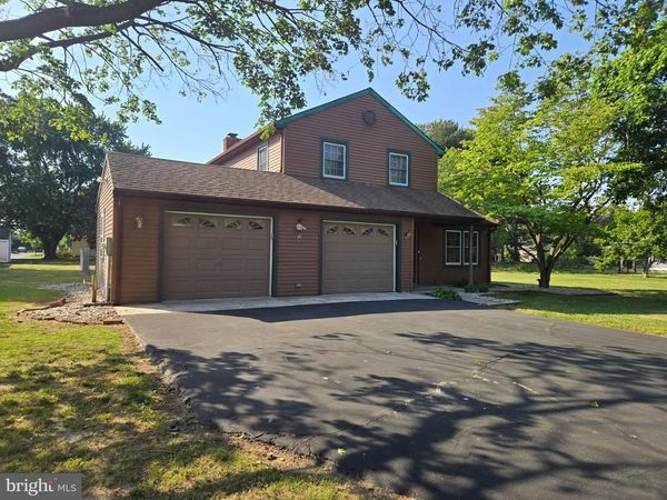16 LEXINGTON DRIVE , MILFORD, DE 19963