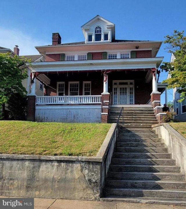 523 POTOMAC STREET , BRUNSWICK, MD 21716