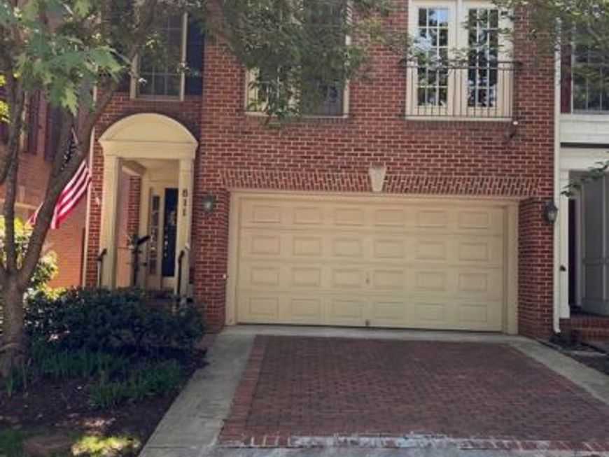 811 Oak Knoll Terrace , Rockville, MD 20850 Main Photo