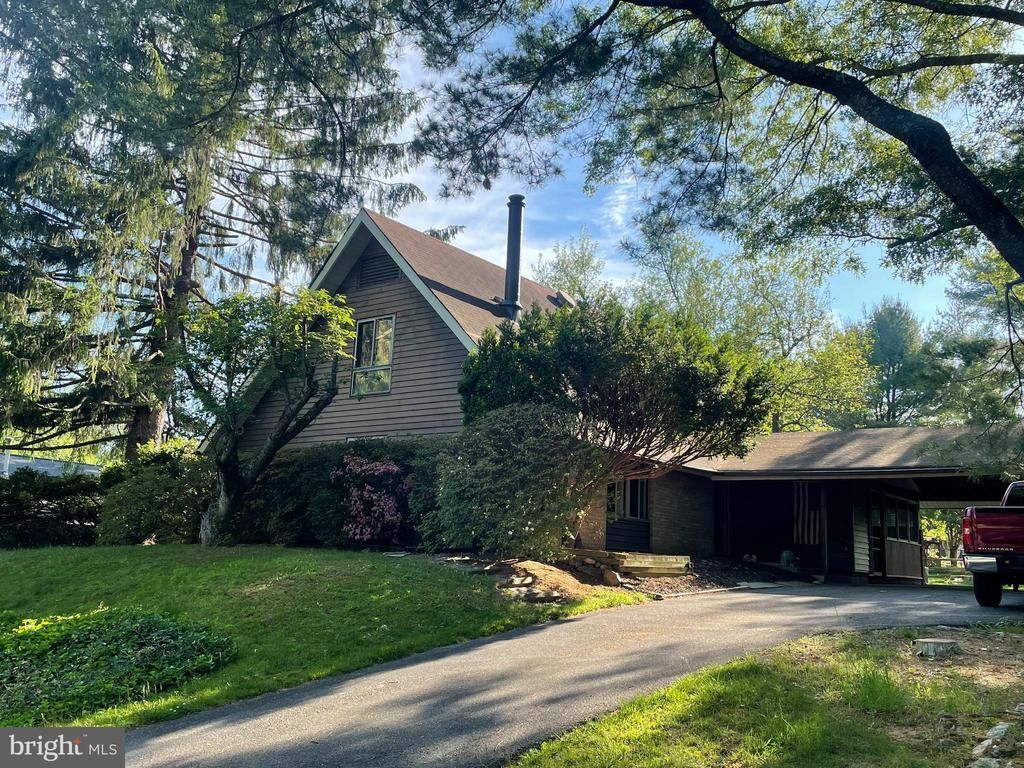 3328 GOLD MINE ROAD , BROOKEVILLE, MD 20833