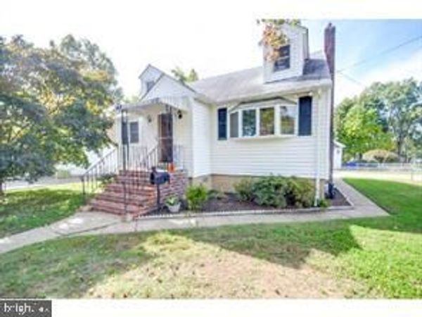 328 N COLES AVENUE , MAPLE SHADE, NJ 08052