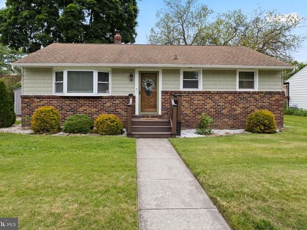 12 MCGUIRE STREET, WRIGHTSTOWN, NJ 08562