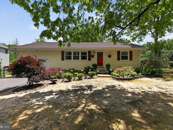 3 TOMAHAWK TRAIL , MEDFORD, NJ 08055