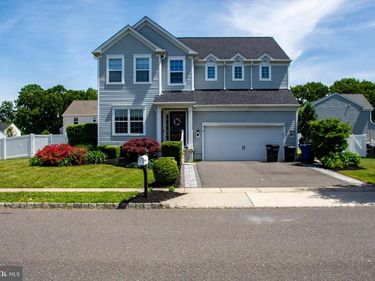3 TETKOSKI COURT, FLORENCE, NJ 08518