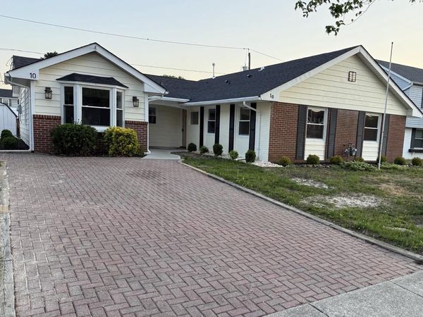 10 MIDFIELD LANE , WILLINGBORO, NJ 08046