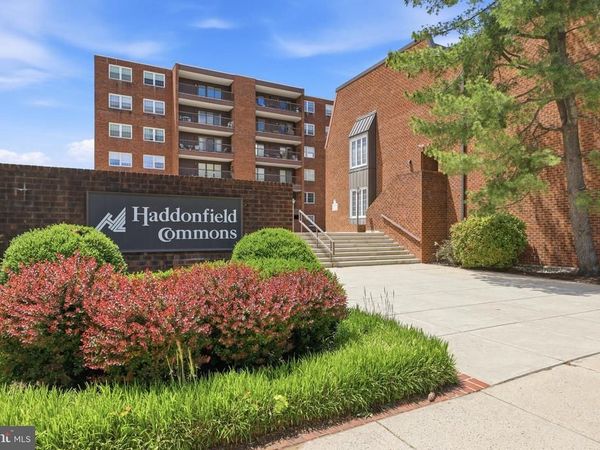 207 HADDONFIELD CMNS , Unit 207, HADDONFIELD, NJ 08033