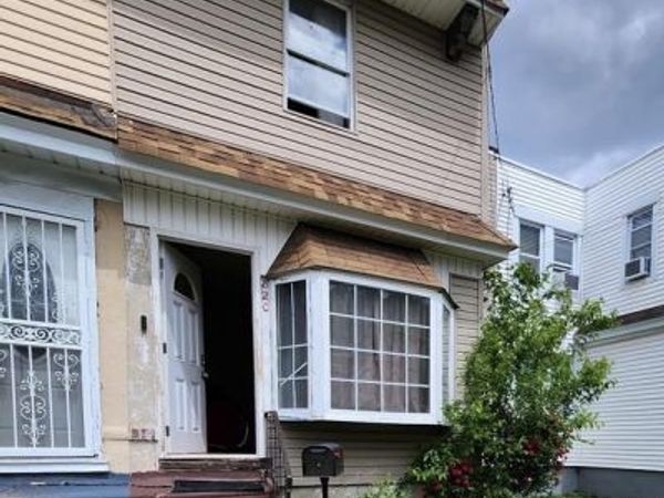 820 N 32ND STREET , CAMDEN, NJ 08105