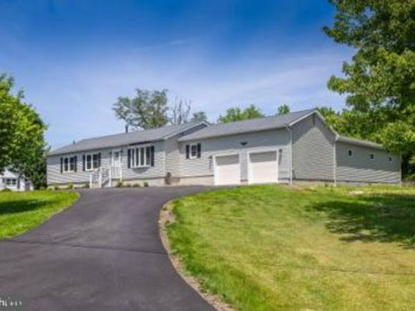 1124 LEXINGTON DRIVE, DEPTFORD, NJ 08096