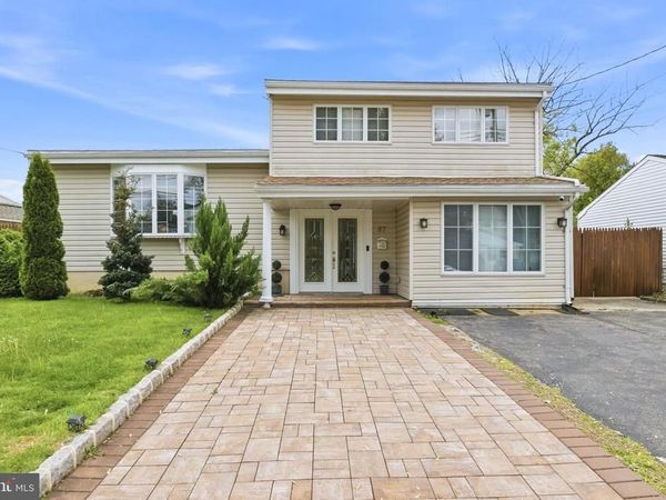 87 WOODVIEW DRIVE, OLD BRIDGE, NJ 08857