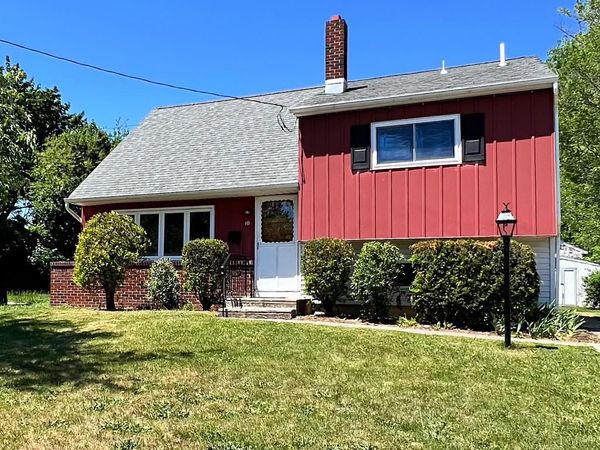 10 CHARLES PLACE , PENNSVILLE, NJ 08070