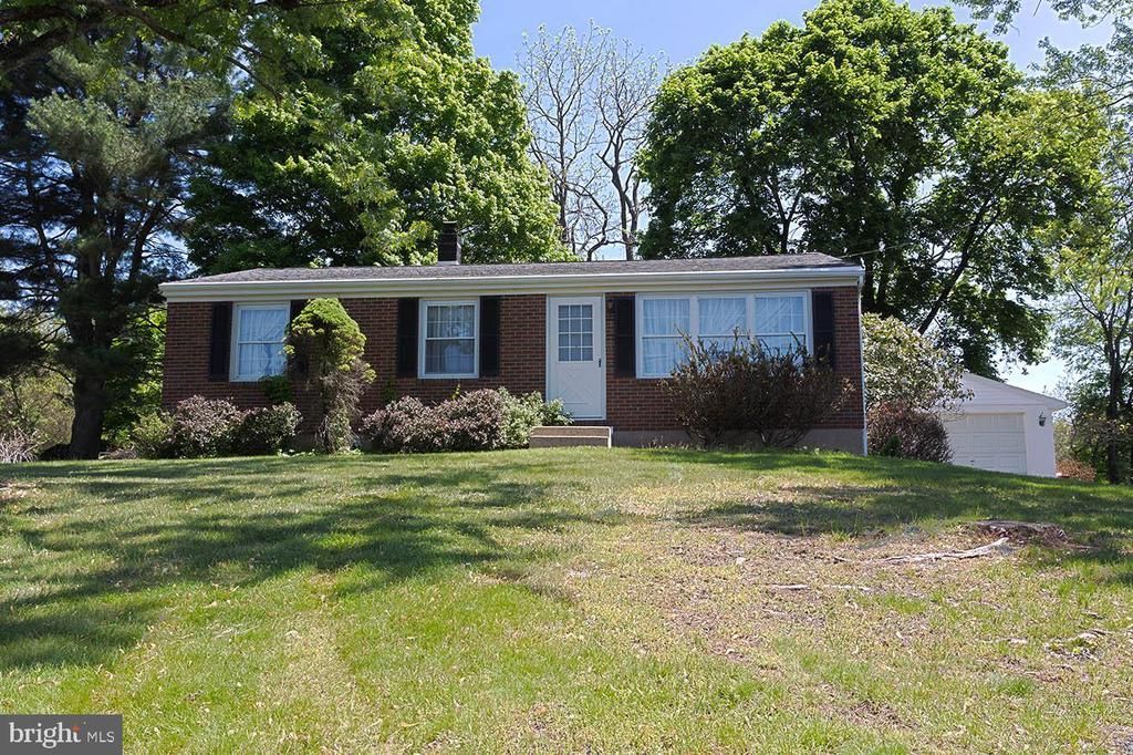 134 Goldfinch Lane, Birdsboro, PA 19508 Main Photo