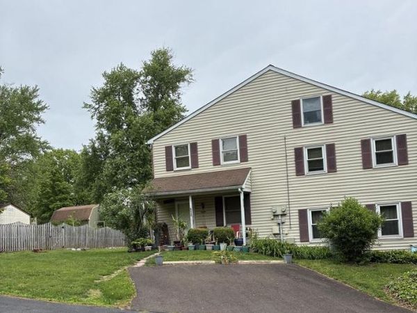 513 HICKORY LANE , SELLERSVILLE, PA 18960