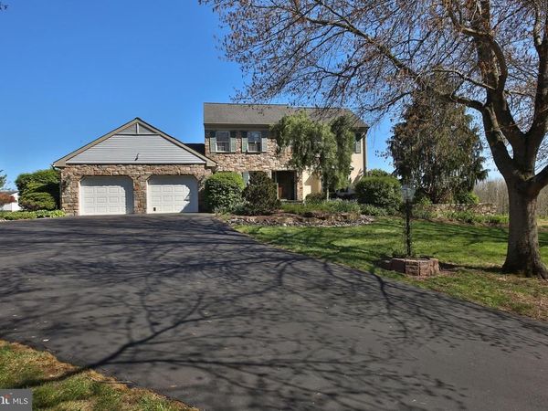 33 HARVEST LANE, PERKASIE, PA 18944