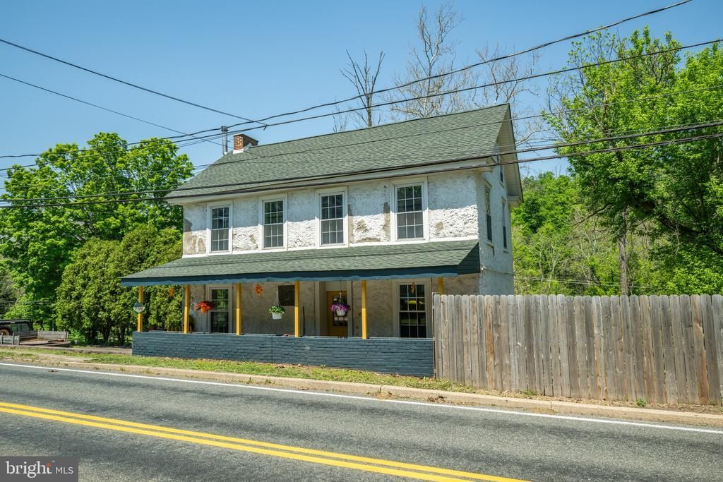 9708 EASTON ROAD , KINTNERSVILLE, PA 18930