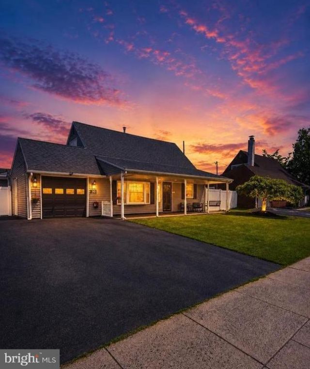 60 INDIGO ROAD , LEVITTOWN, PA 19057