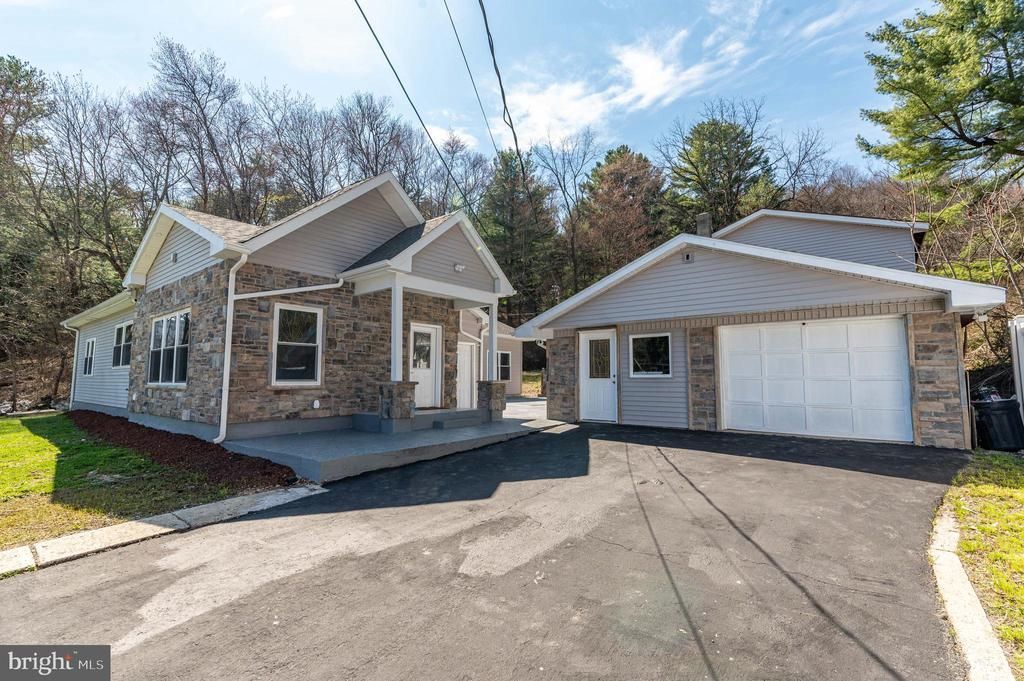 601 FIRELINE ROAD , PALMERTON, PA 18071