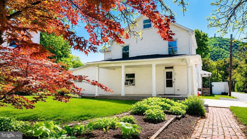 301 SWATARA STREET , DAUPHIN, PA 17018