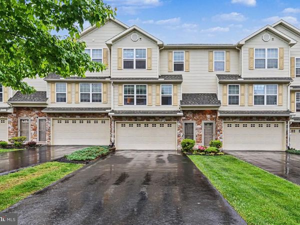 158 MAPLETON BOULEVARD, HARRISBURG, PA 17112