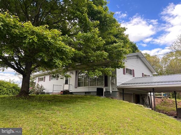 5156 PEACH ORCHARD ROAD , MC CONNELLSBURG, PA 17233