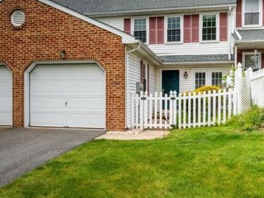 1766 BETZ FARM DRIVE, LANCASTER, PA 17603