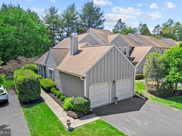 125 EVERGREEN COURT, BLUE BELL, PA 19422