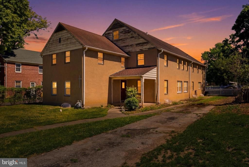 207 ULMER AVENUE , ORELAND, PA 19075