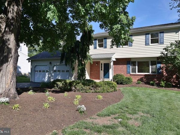 1515 IDE DRIVE, LANSDALE, PA 19446