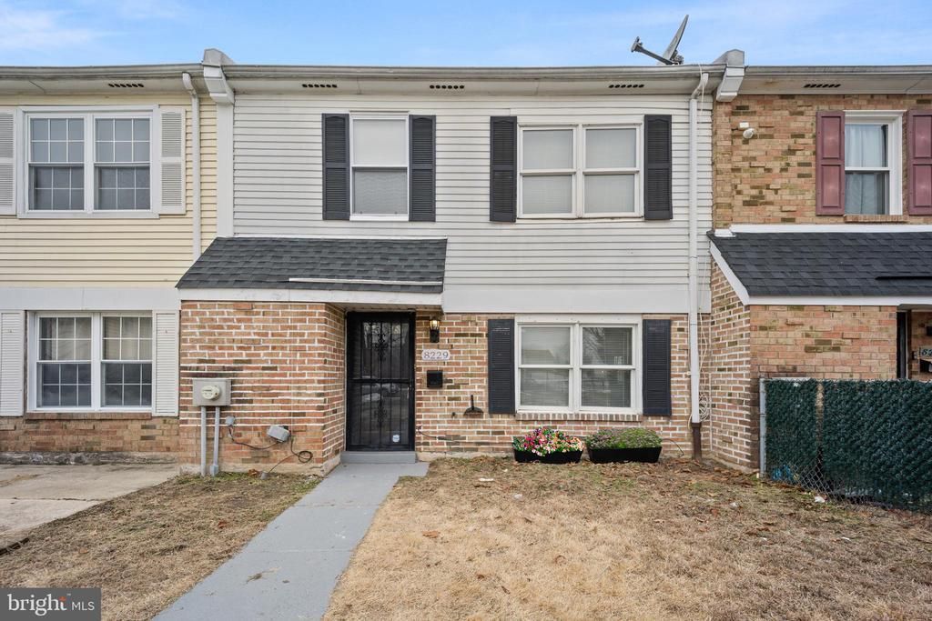 8229 CHELWYNDE AVENUE , PHILADELPHIA, PA 19153