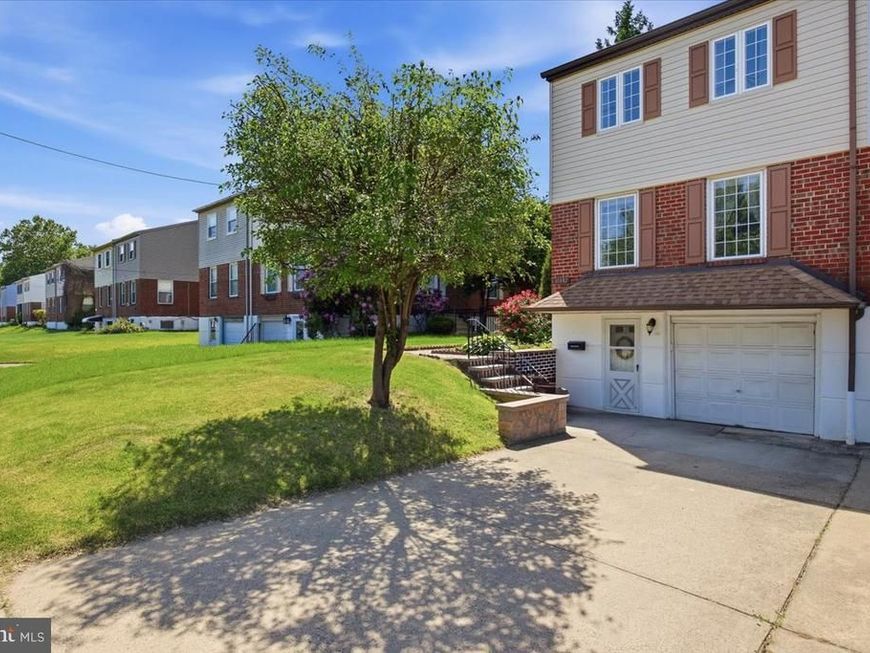 10882 Knights Road , Philadelphia, PA 19154 Main Photo