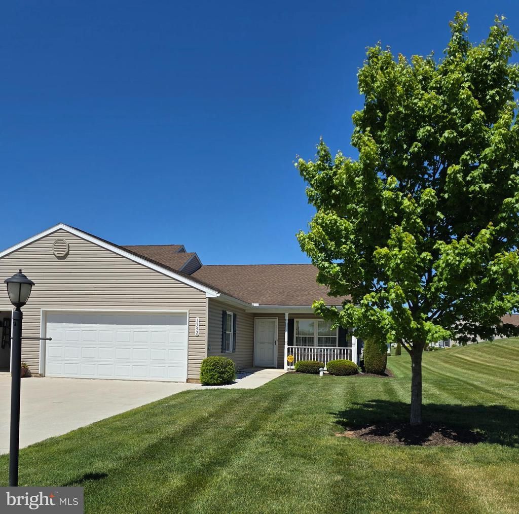 1392 CHAMI DRIVE , SPRING GROVE, PA 17362