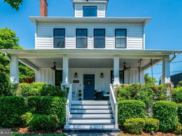 4045 21ST STREET N, ARLINGTON, VA 22207