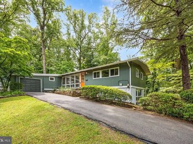 3419 FIDDLERS GREEN, FALLS CHURCH, VA 22044