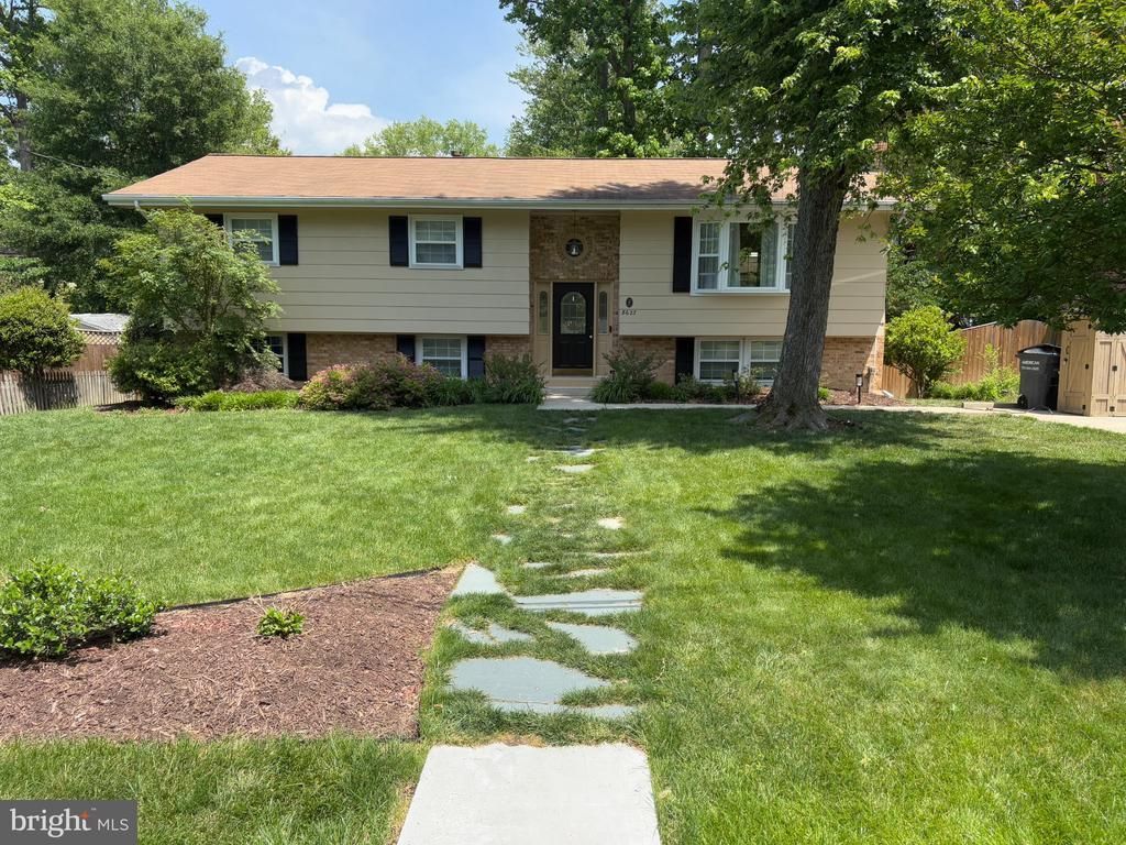 8627 Braddock Avenue , Alexandria, VA 22309 Main Photo
