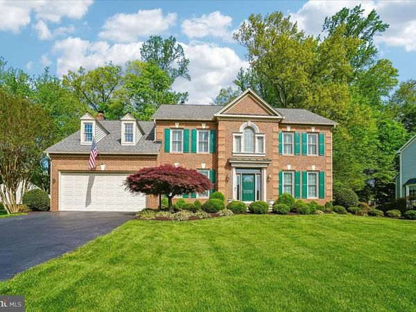 7826 PREAKNESS LANE, FAIRFAX STATION, VA 22039