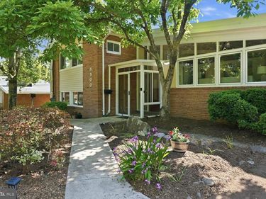 8900 CAMFIELD DRIVE, ALEXANDRIA, VA 22308