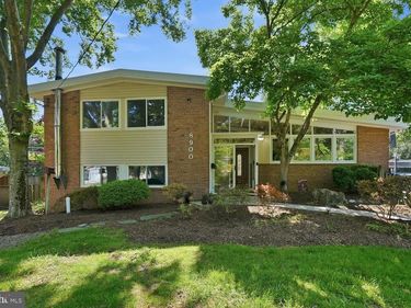 8900 CAMFIELD DRIVE, ALEXANDRIA, VA 22308