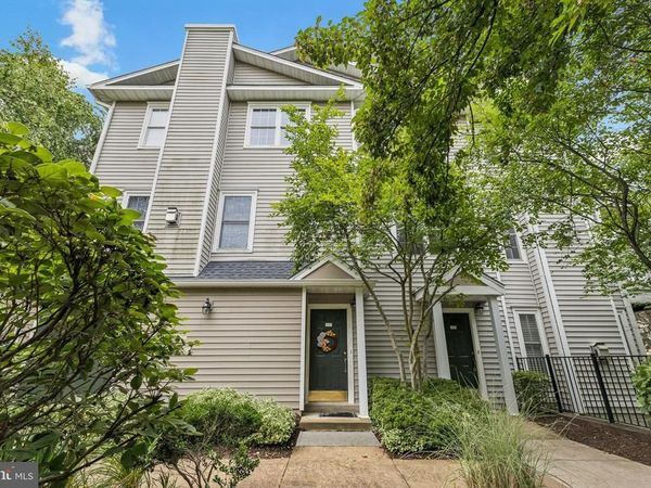 4542 SUPERIOR SQUARE, FAIRFAX, VA 22033