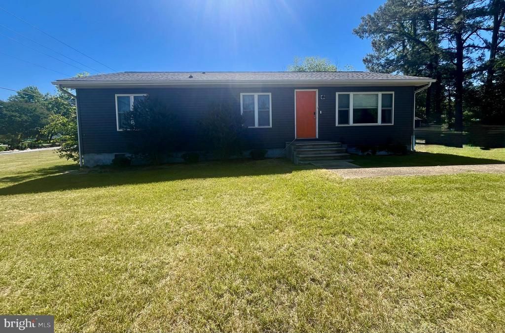 11635 Ashby Drive , Fredericksburg, VA 22407 Main Photo