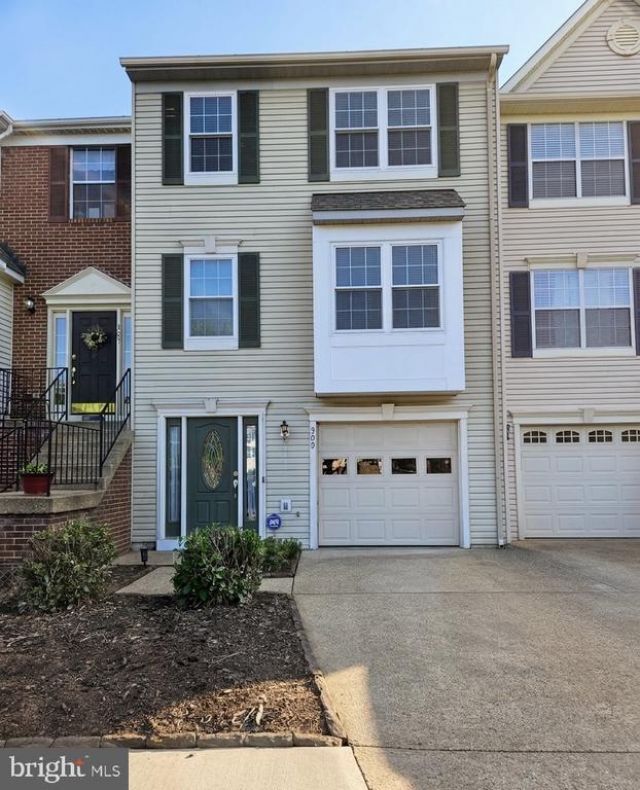 309 Barrows Court , Fredericksburg, VA 22406 Main Photo