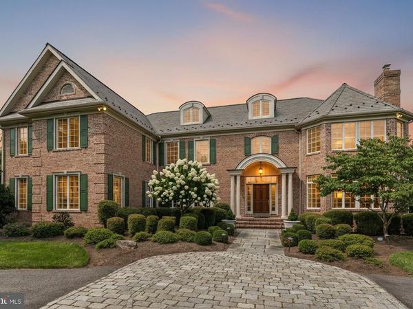 1 DOVECOTE LANE, MALVERN, PA 19355