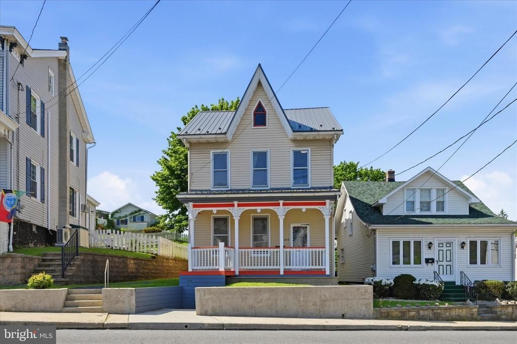 423 W MARKET STREET , ORWIGSBURG, PA 17961