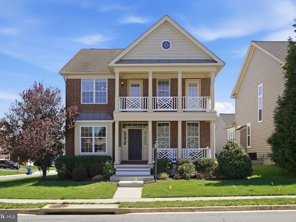 22951 WEYBRIDGE SQUARE , ASHBURN, VA 20148