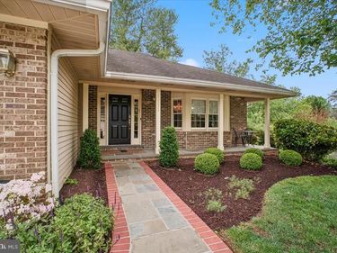 10033 GLENCROFT COURT, VIENNA, VA 22181