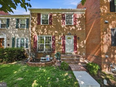 7402 COLTON LANE, MANASSAS, VA 20109