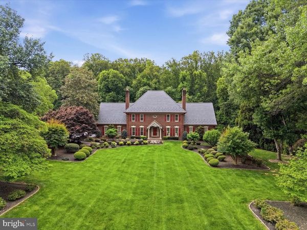 10105 WALKER LAKE DRIVE, GREAT FALLS, VA 22066