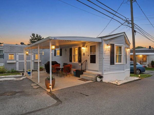 3305 5 AIRPORT ROAD , ALLENTOWN, PA 18109