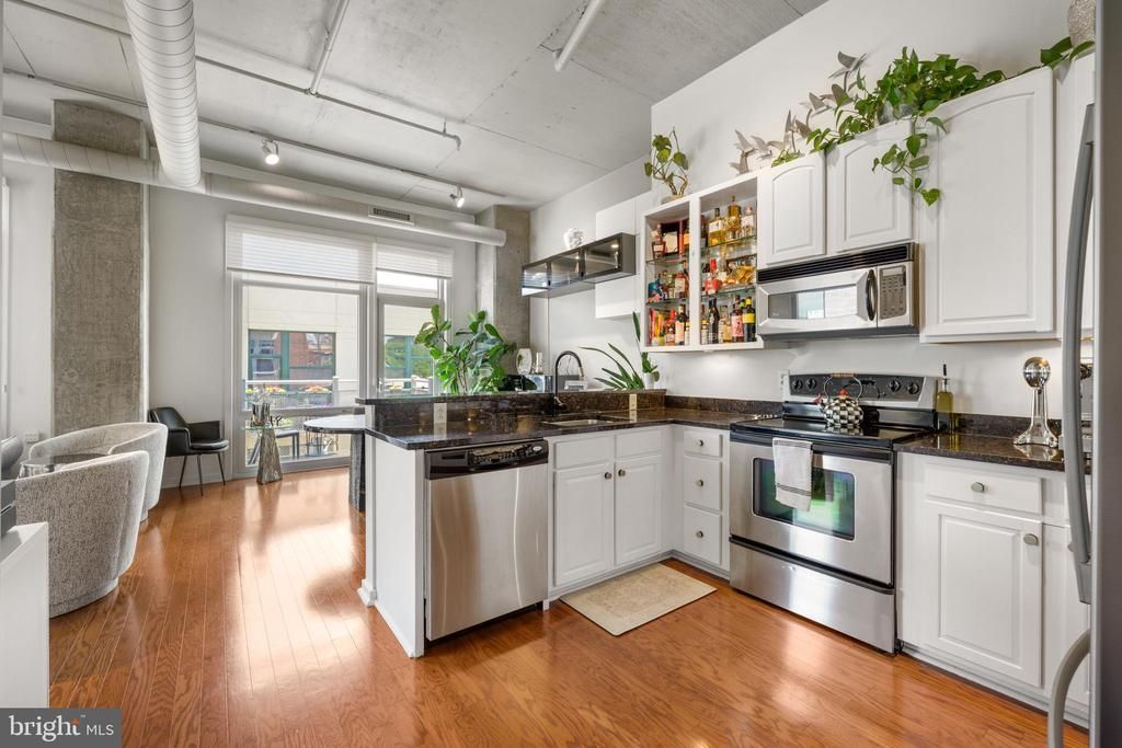 113 00 N BREAD STREET , PHILADELPHIA, PA 19106