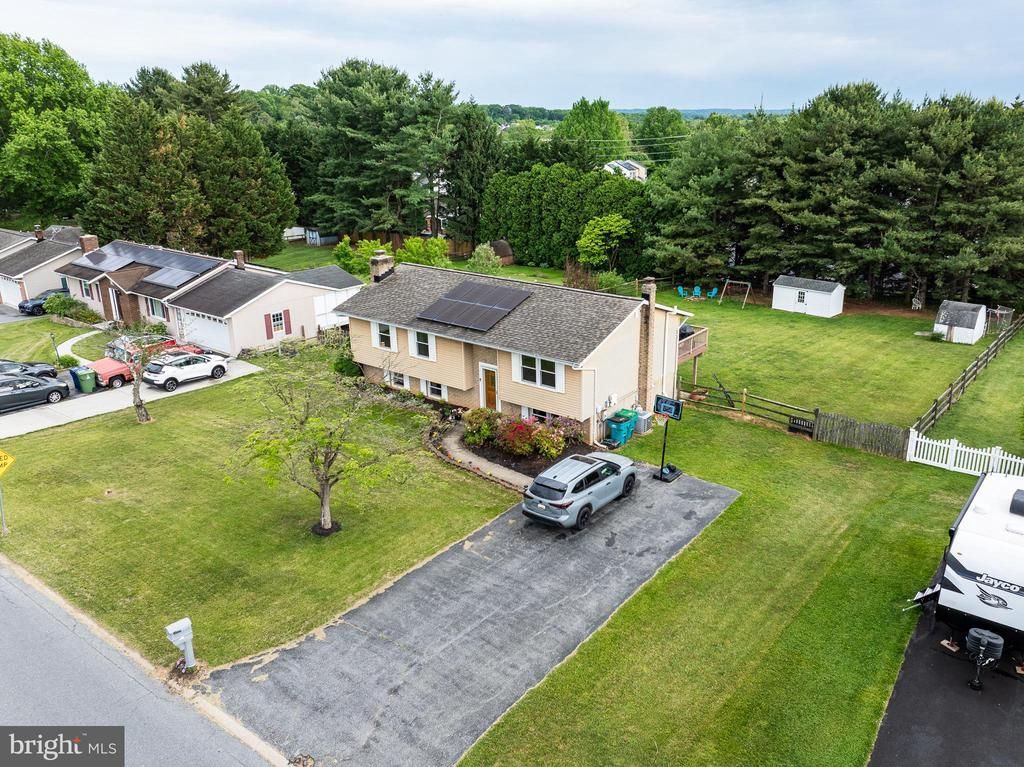 1005 CAREN DRIVE , SYKESVILLE, MD 21784