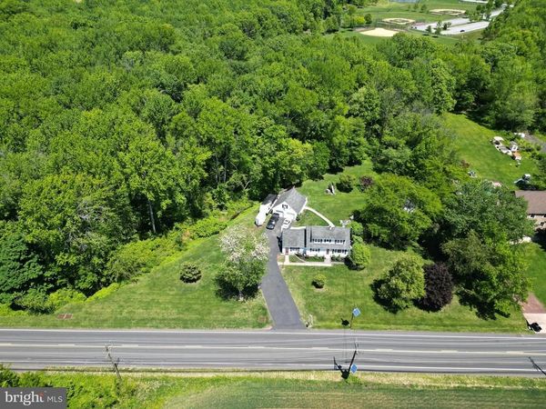 31 BORDENTOWN CHESTERFIELD ROAD , CHESTERFIELD, NJ 08515