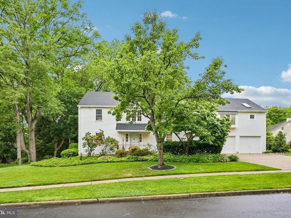 12 CIRCLE DRIVE, MOORESTOWN, NJ 08057